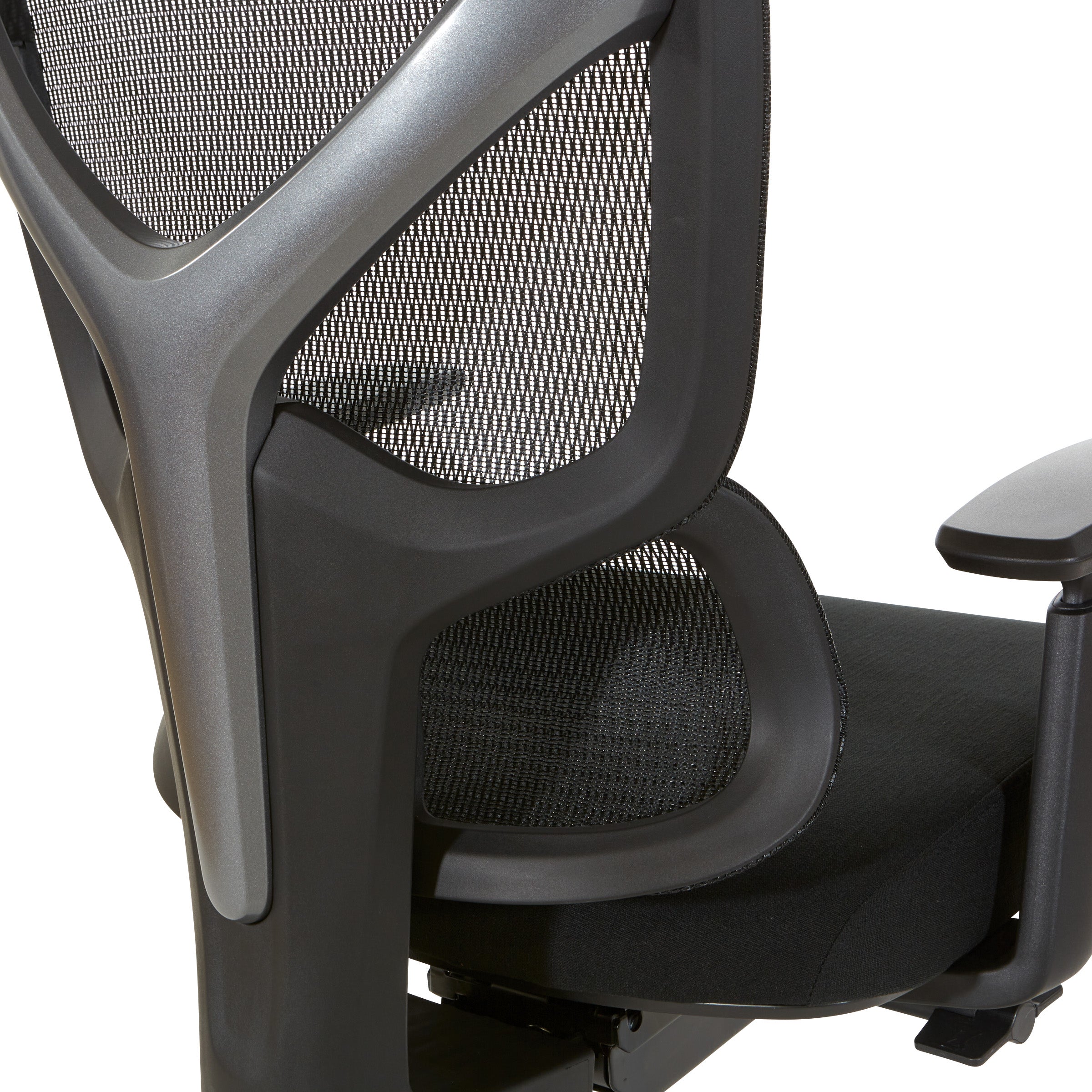 Mesh Back Manager’s Chair with Headrest